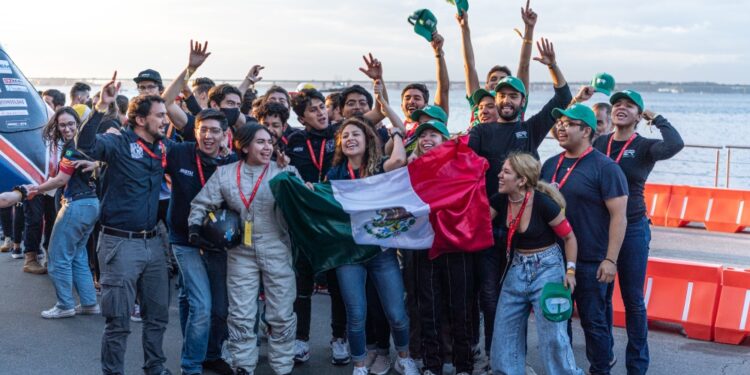 Gana escudería de la UNAM primer lugar en seguridad de viaje en el Shell Eco-Marathon