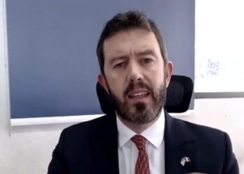 Lamenta American Society salida de Luz María de la Mora