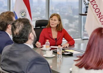 Sorprende a empresarios renuncia de Clouthier a la secretaría de Economía