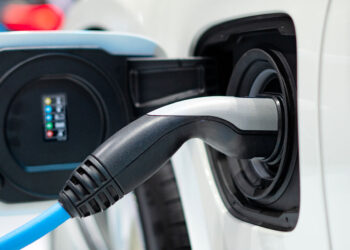 Electrificación en la fabricación de autos eléctricos en Canadá afectará cadena de valor