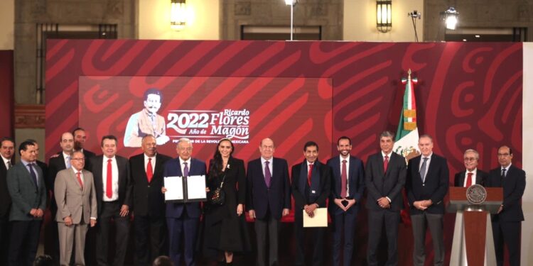 Firman gobierno y empresarios Acuerdo contra la inflación