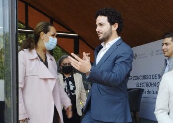 Apuesta Agencia de Energía del Estado de Puebla a un modelo automotriz innovador