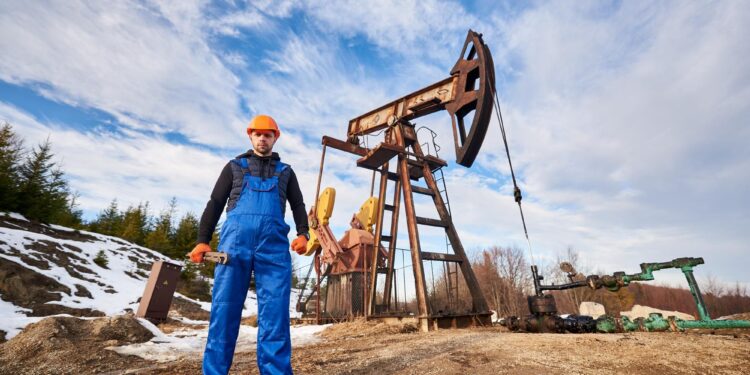 WTI se mantiene por debajo de 80 dlls