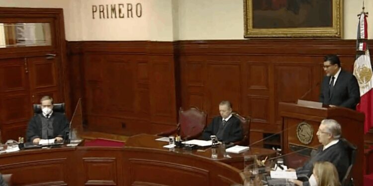 SCJN ordena a AMLO nominar candidatos para la Cofece tras su omisión