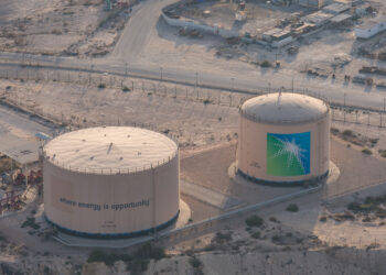 Aramco y TotalEnergies desarrollarán planta petroquímica en Arabia