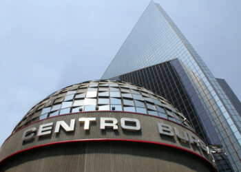 América Móvil recauda 24 mil millones de pesos con bono sustentable