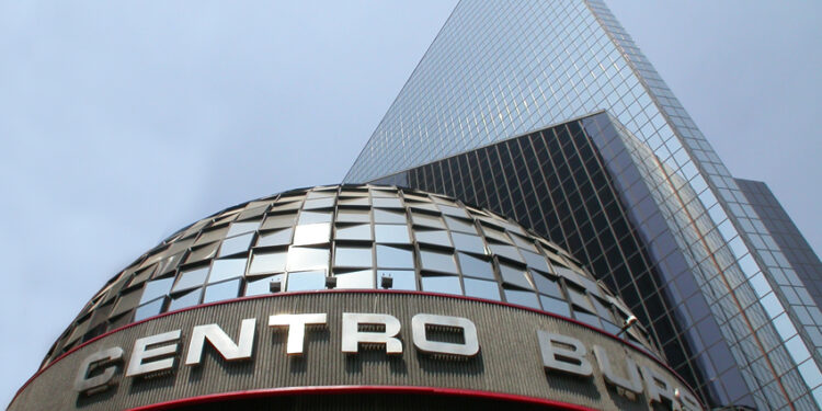 América Móvil recauda 24 mil millones de pesos con bono sustentable