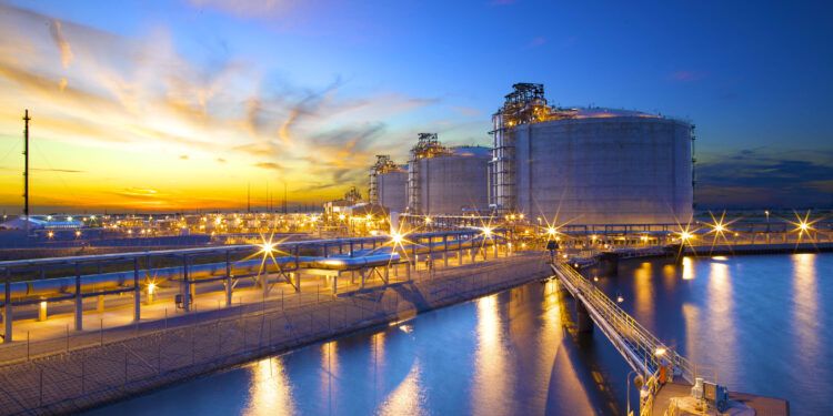 Sempra logra acuerdo con INEOS para la Fase 1 de Port Arthur LNG