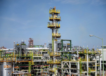 Combustóleo, el segundo producto más procesado en las refinerías de Pemex
