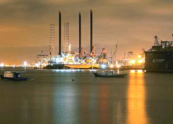 suministro mundial petroleo demanda