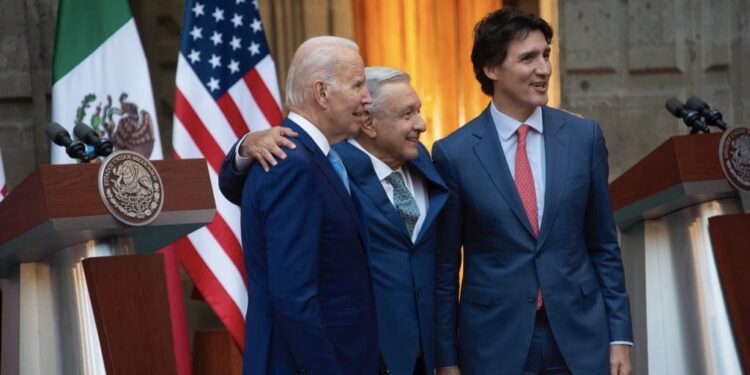 Biden y Trudeau piden que América del Norte sea un foco de energías limpias