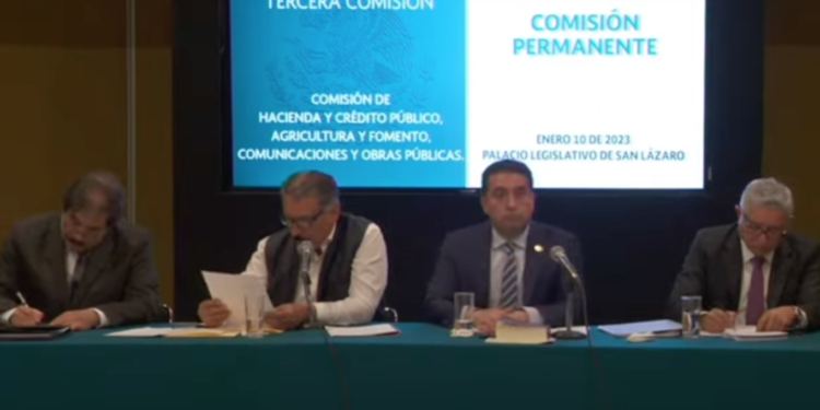 Aprueban en comisiones terna para presidir la CRE