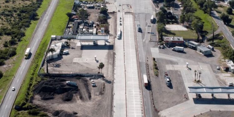 Usarán concreto sustentable para nuevo tramo carretero en Nuevo León