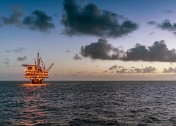 cnh produccion petrolera 2023 standard and poors