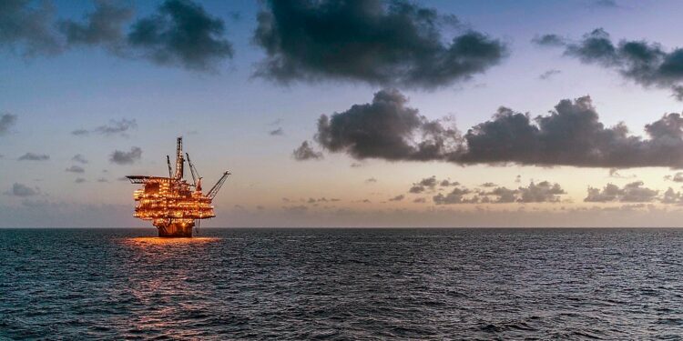 cnh produccion petrolera 2023 standard and poors