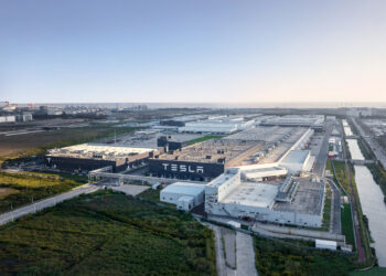 Tesla podría llegar a Hidalgo, dice AMLO