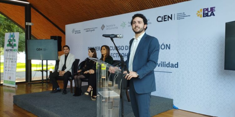 Instala Agencia de Energía del Estado de Puebla 20 cargadores para autos eléctricos