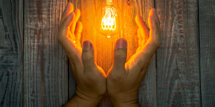 Crece PIB generado por la electricidad y la minería en 2022: Inegi