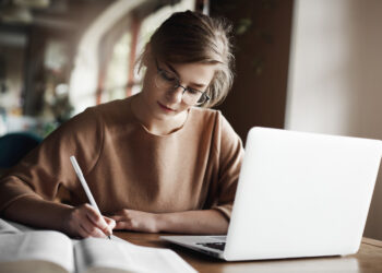 Ofrecen becas para incrementar el desarrollo profesional en el sector energético