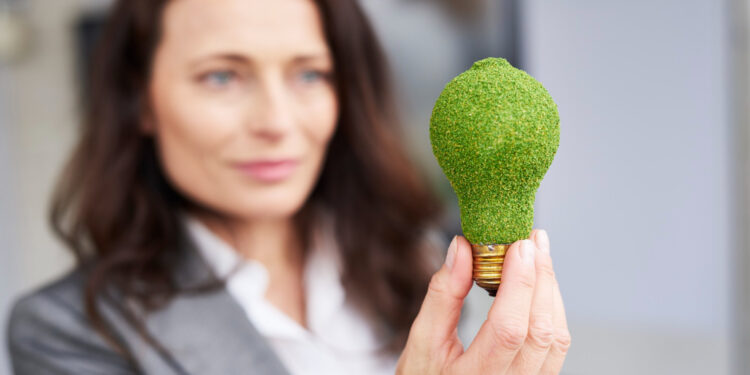 UNAM alerta sobre límites que hacen “imposible” la transición energética