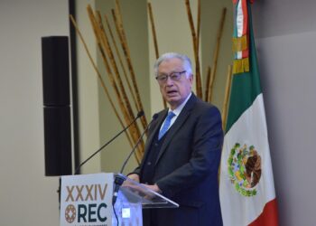 Deuda total de CFE aumentó 14.4% en un año