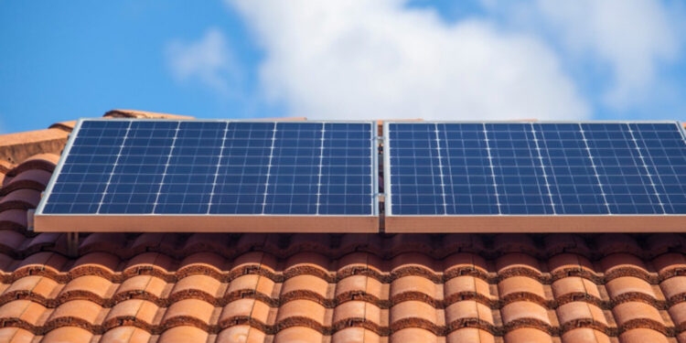 Presentan “Hogares Solares” que canalizaría el subsidio eléctrico a sistemas fotovoltaicos