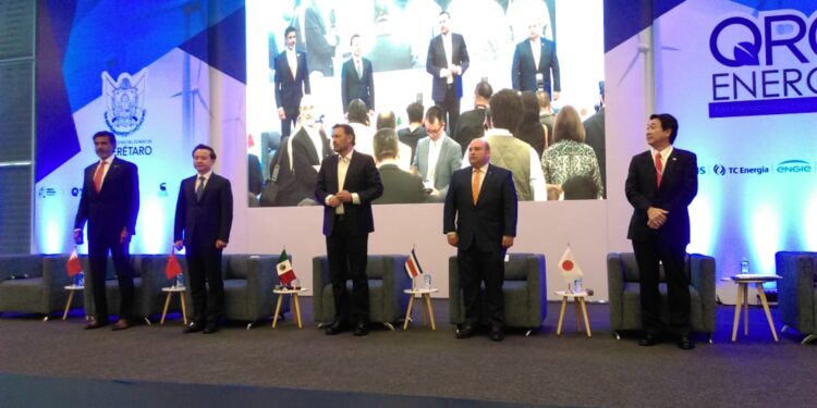 Propone Qatar cooperación con México en materia de renovables