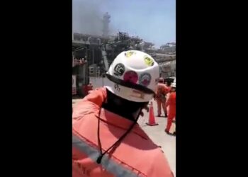 Se presenta una explosión en la refinería de Dos Bocas