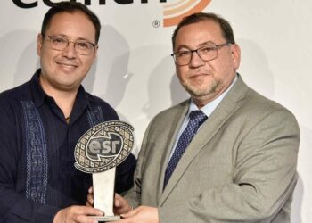 Dan distintivo de Empresa Socialmente Responsable a CFE Generación VI