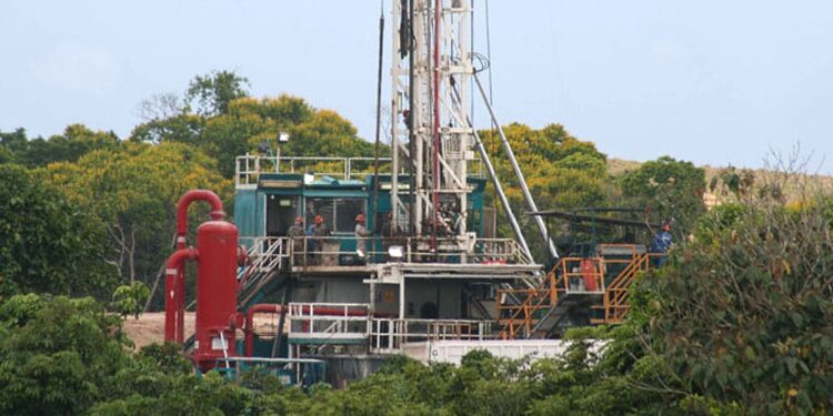 Aprueban a Pemex la perforación de tres pozos exploratorios en Tabasco y Oaxaca