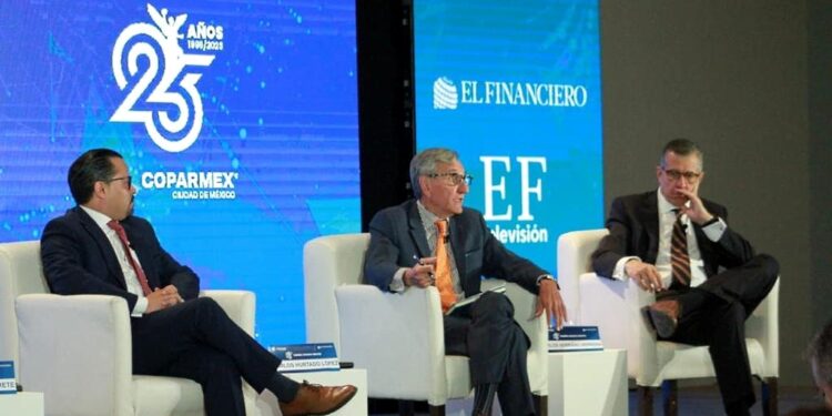 Impide política energética aprovechar el nearshoring, consideran analistas