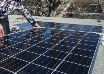 Más de 1,700 personas certificadas en sistemas fotovoltaicos desde 2015: Fide