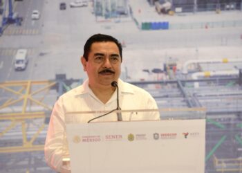 Retrasa Sener 6 años más meta de producción de crudo de 2 millones de barriles