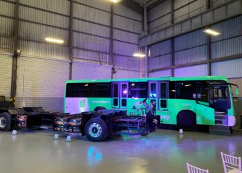 Inicia fabricación de autobuses eléctricos para Metrorrey