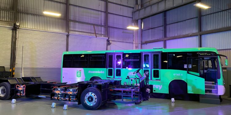 Inicia fabricación de autobuses eléctricos para Metrorrey