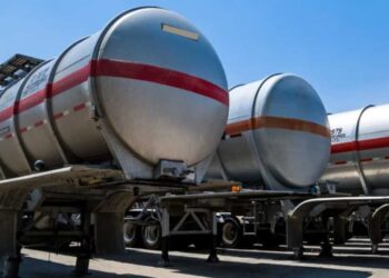 Descartan desabasto de petroquímicos por decreto que restringe importación de derivados del petróleo