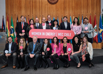 Urgen a impulsar presencia femenina en puestos de liderazgo energético