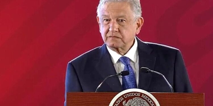 Va AMLO otra vez contra la CRE y la CNH