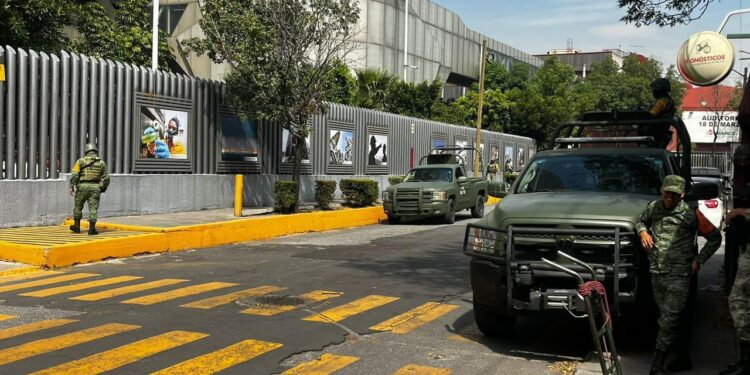 Encuentran explosivo en Torre Ejecutiva de Pemex pero no desalojan al personal