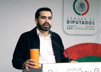 Propone Álvarez Máynez consulta popular para cerrar refinería de Cadereyta