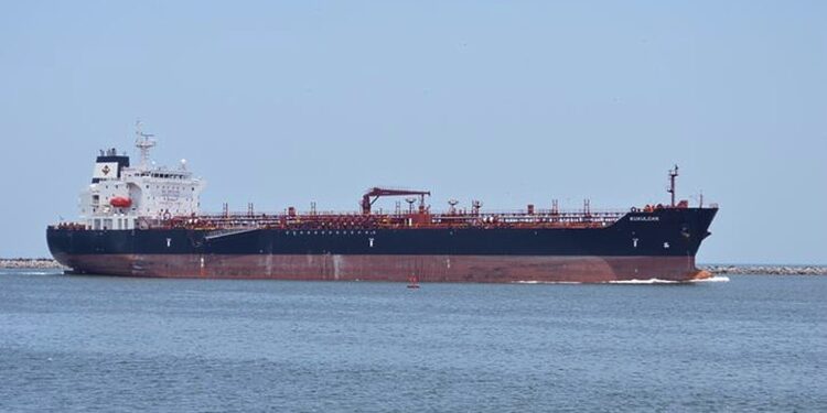 Pemex TRI pagó 58.2 millones de dólares por tener barcos parados en puertos: ASF