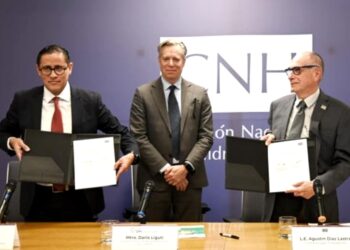 Firma CNH convenio de colaboración con Centro de administración sostenible de la ONU