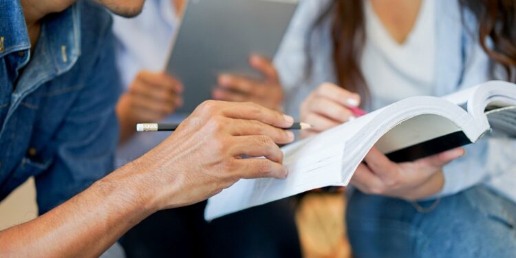 Impulsa sector energético preparación académica en México y EE.UU.