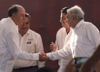 Iberdrola entrega 13 plantas de generación al Gobierno Federal