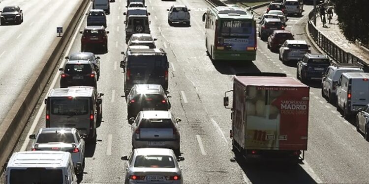 Regala Hacienda descuento en impuesto a gasolinas