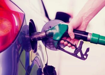 Reduce Hacienda impuesto a gasolina Magna, pero sube ligeramente el del diésel
