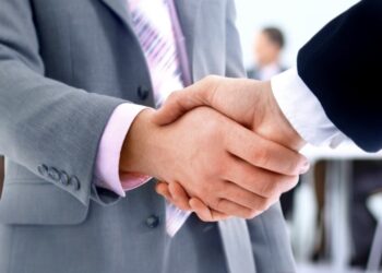 Deben éste y el próximo gobierno respetar tratados internacionales: experto