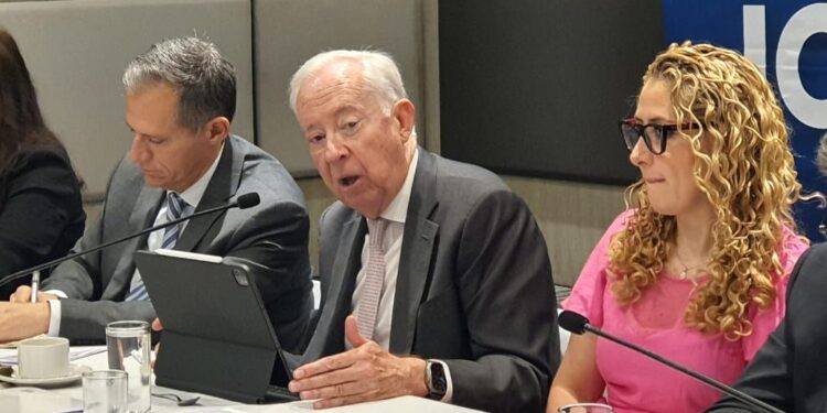 Próximo gobierno deberá promover energías limpias con participación privada: ICC México