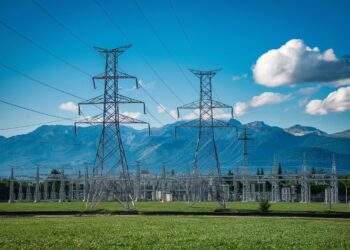 Definen Colombia, Ecuador y Perú entrada en operación del mercado eléctrico regional andino