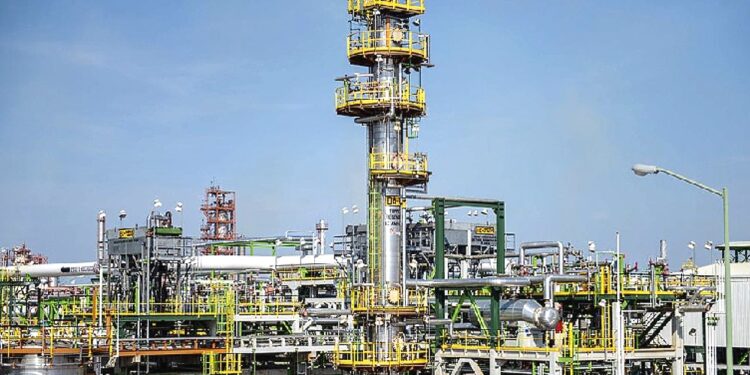 Proponen construcción de planta termosolar en Tula; sustituiría generación eléctrica en refinería y termoeléctrica